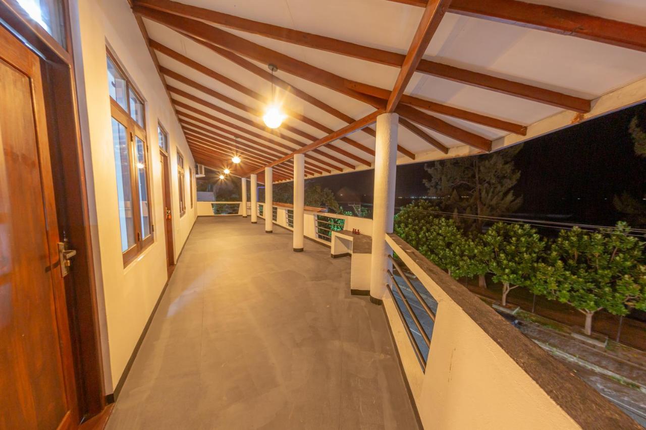 Happy Bay Hotel Weligama Exterior foto