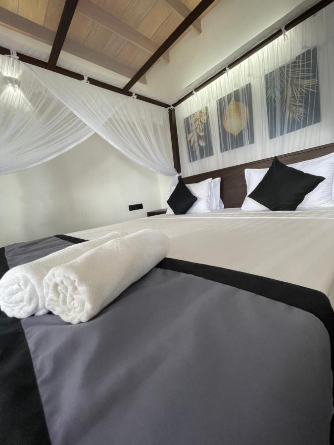 Happy Bay Hotel Weligama Exterior foto