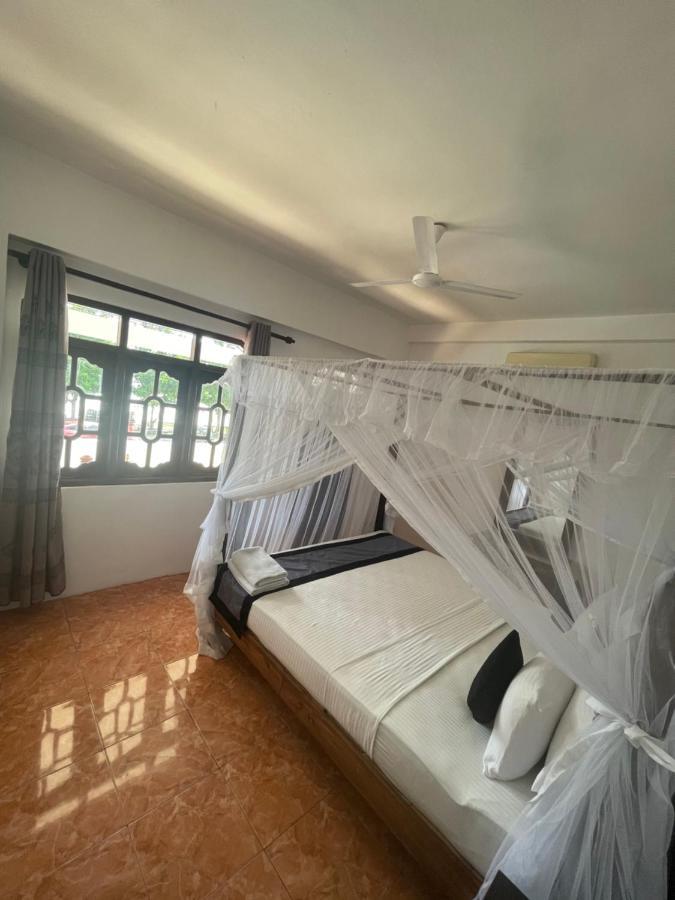 Happy Bay Hotel Weligama Exterior foto