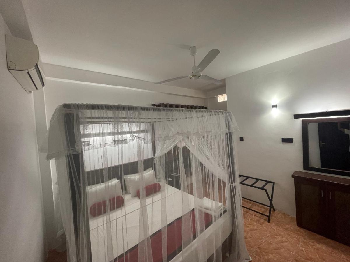Happy Bay Hotel Weligama Exterior foto