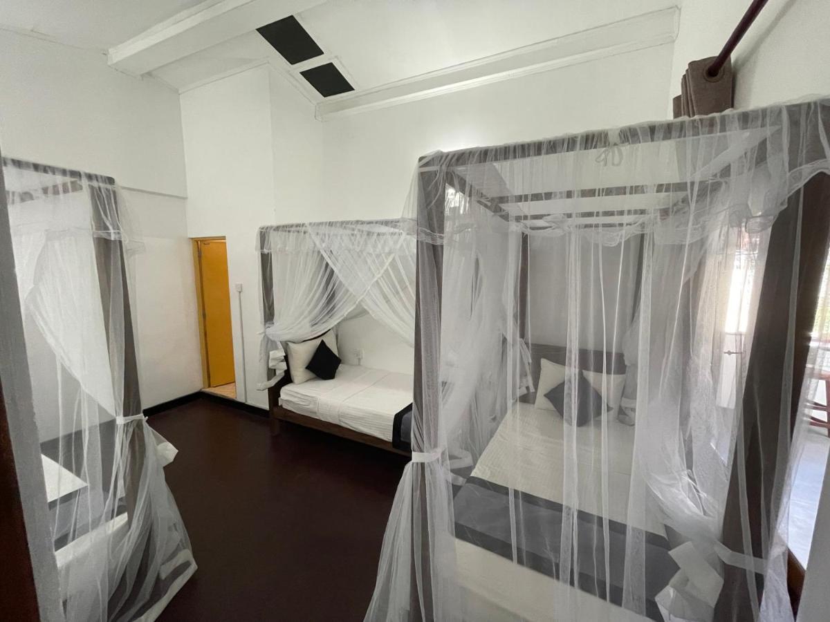 Happy Bay Hotel Weligama Exterior foto